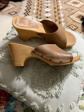Women's Brown Leather Clog Heels - Slip-On Open Toe